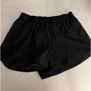 Outdoor Voices Relay Short 3’’